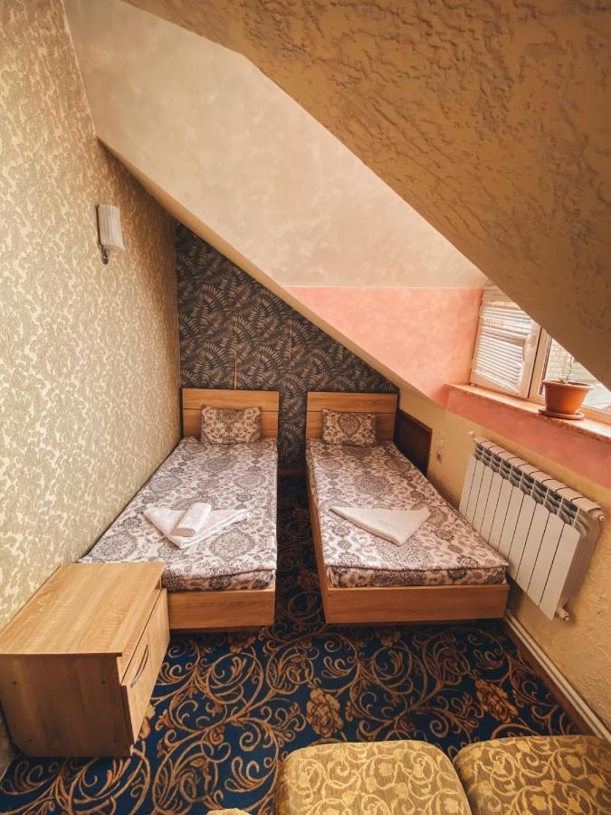 Crystal Villa Hotel Yerevan Exterior photo